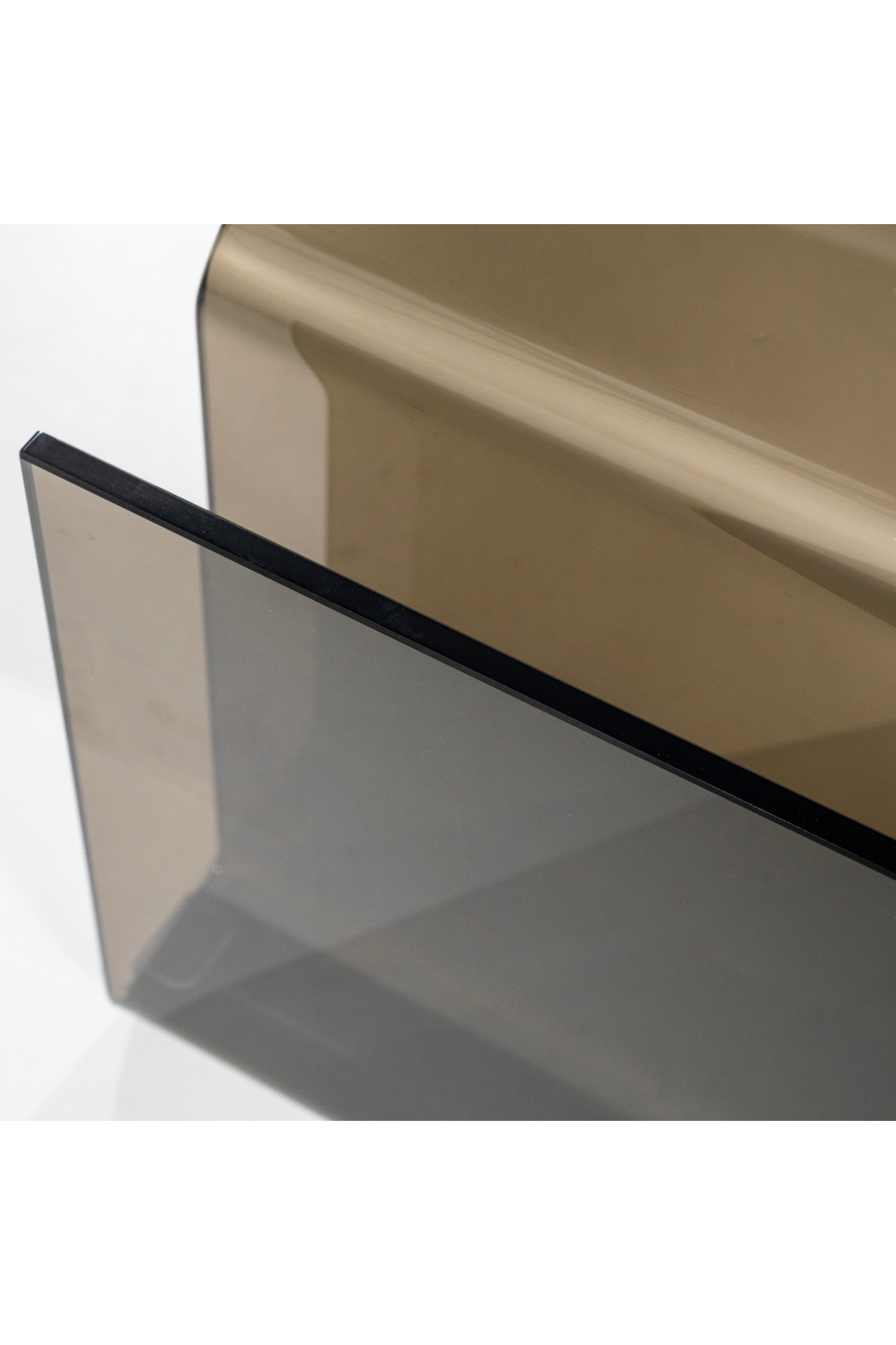 Table basse moderne en verre