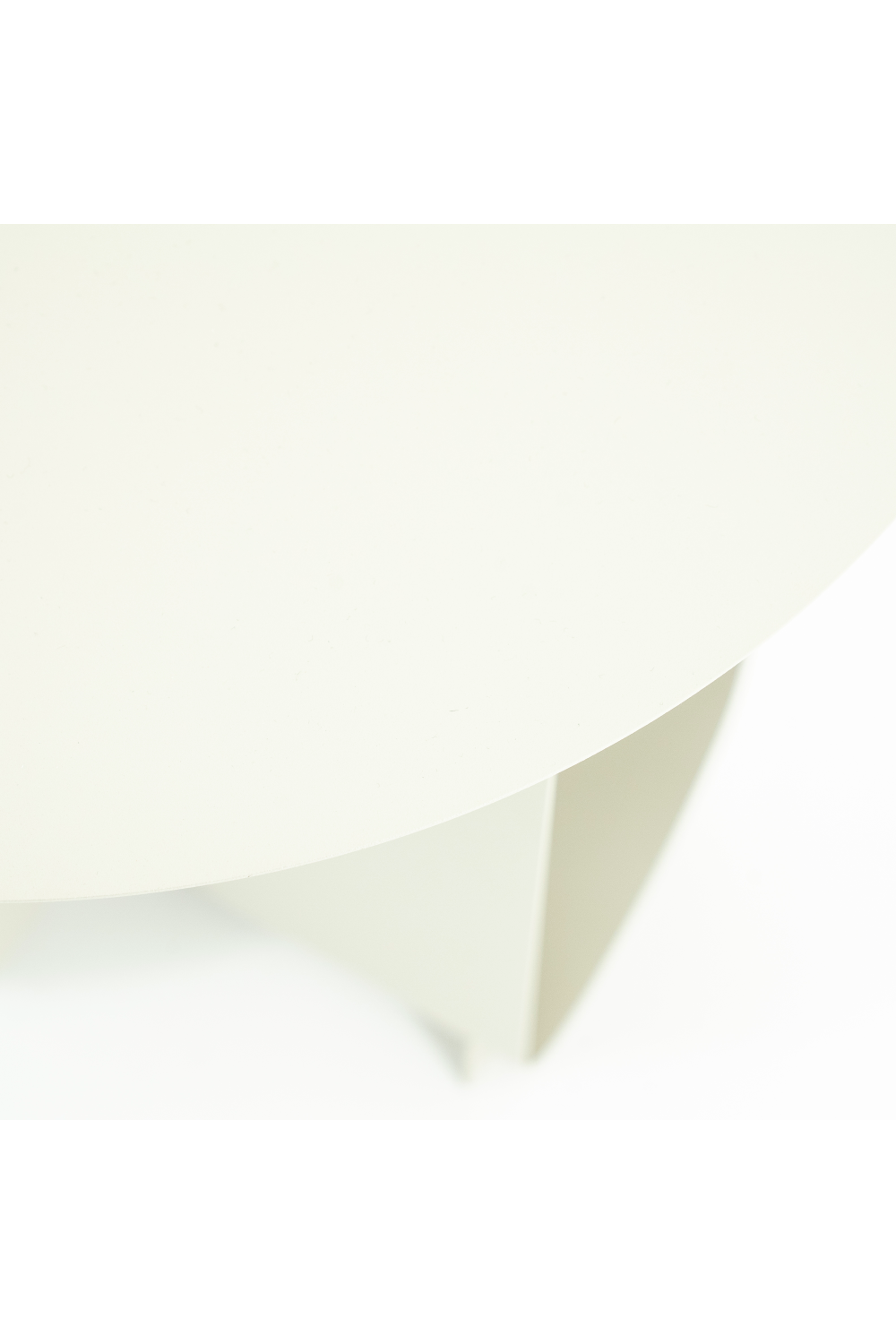 Table basse moderne en métal
