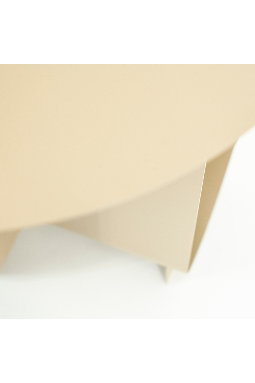 Table basse moderne en métal