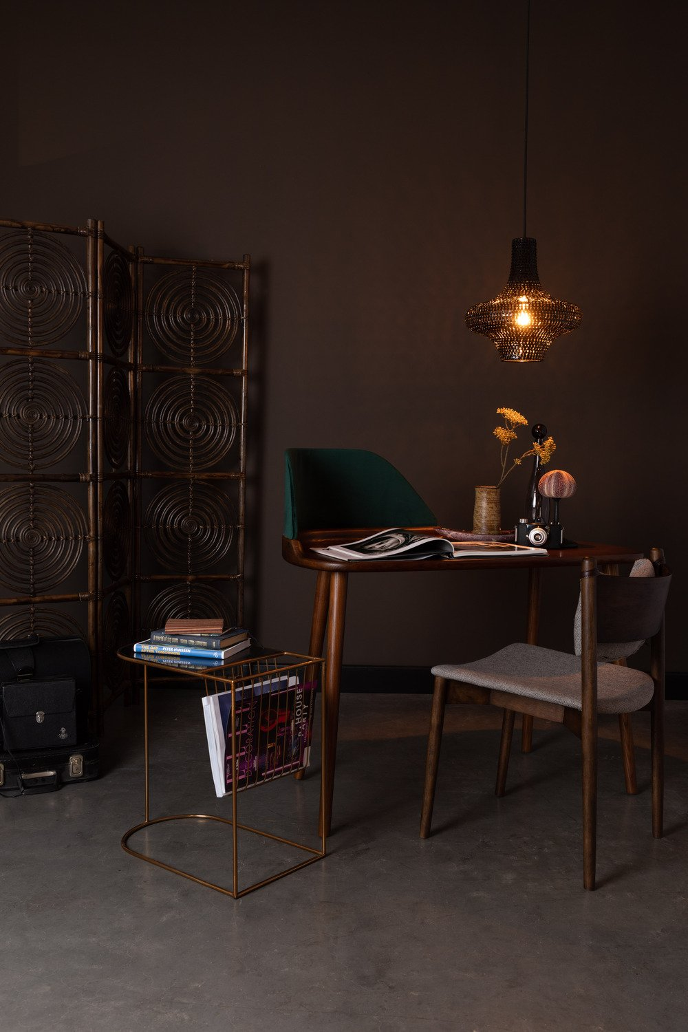 Bureau en bois de style moderne du milieu du siècle