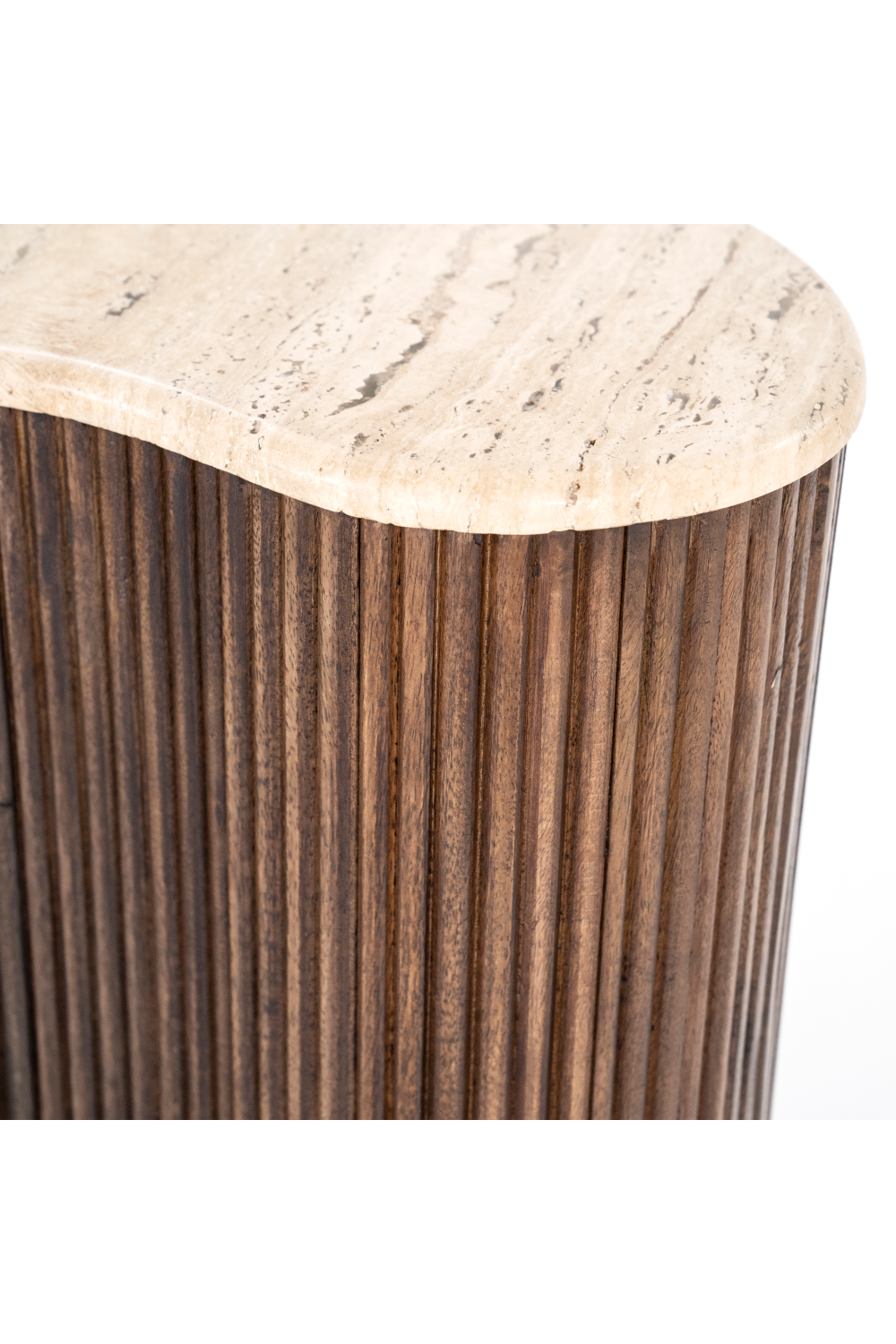 Table basse organique en travertin
