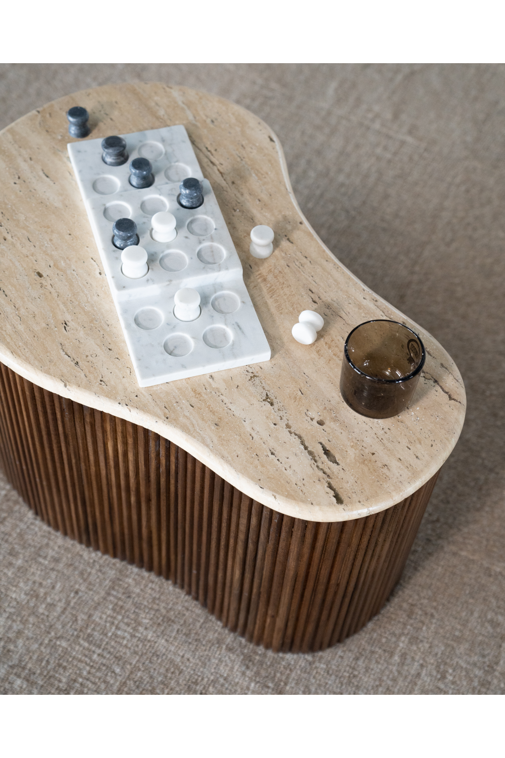 Table basse organique en travertin