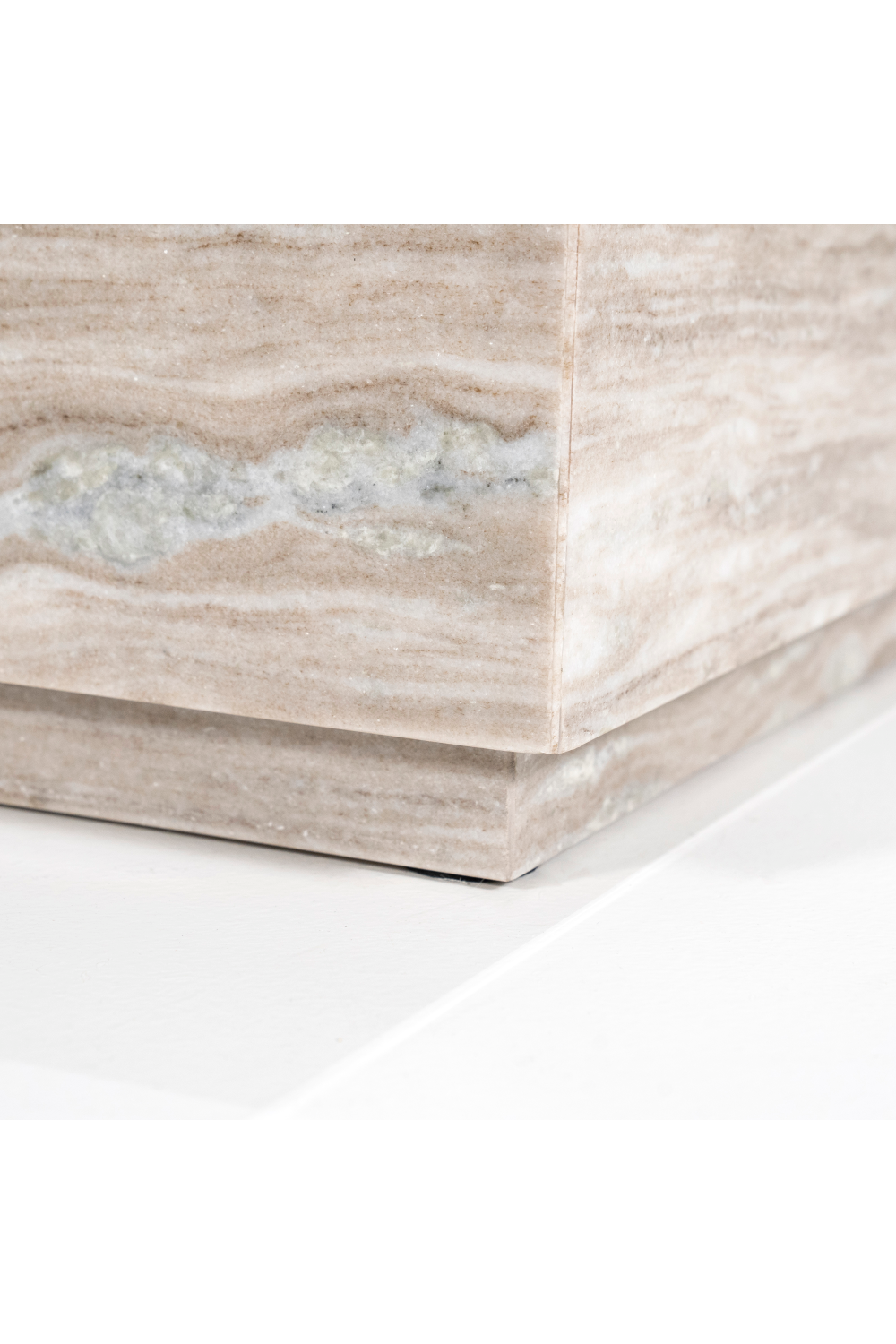 Table basse en marbre laqué