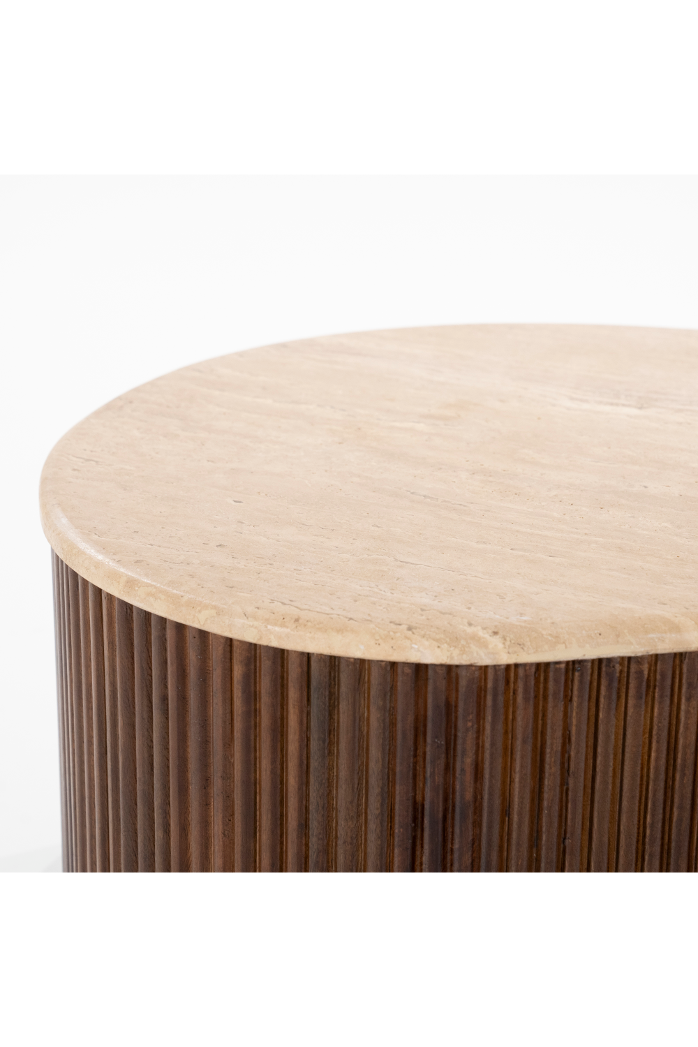 Table basse en travertin de forme organique