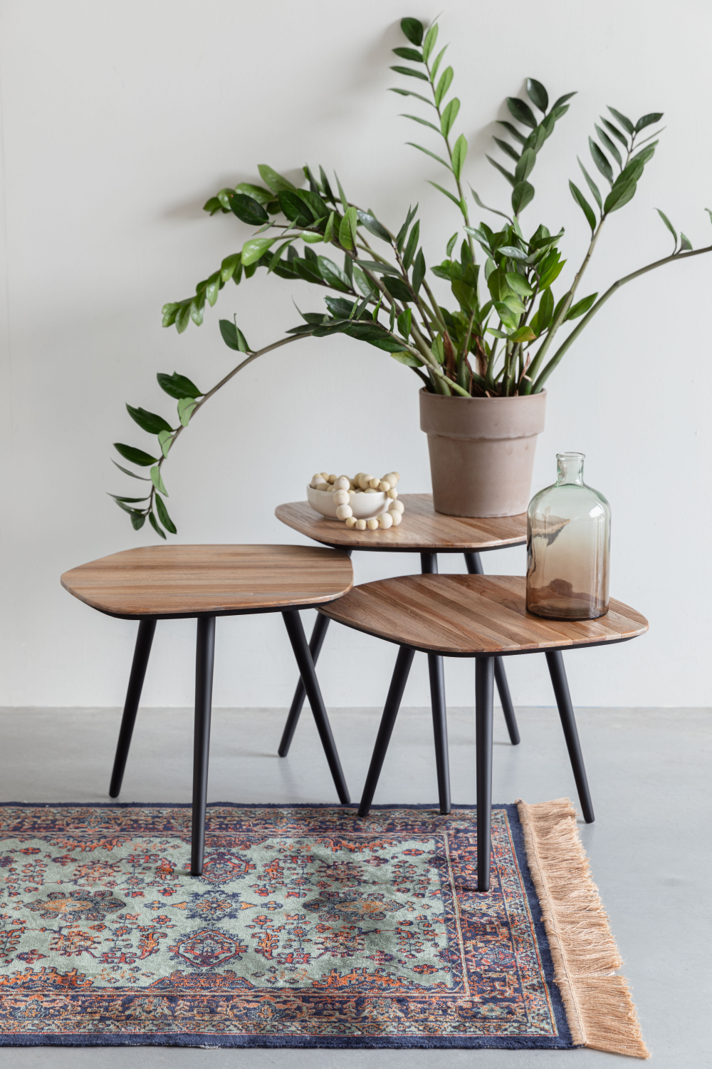 Table basse moderne en teck