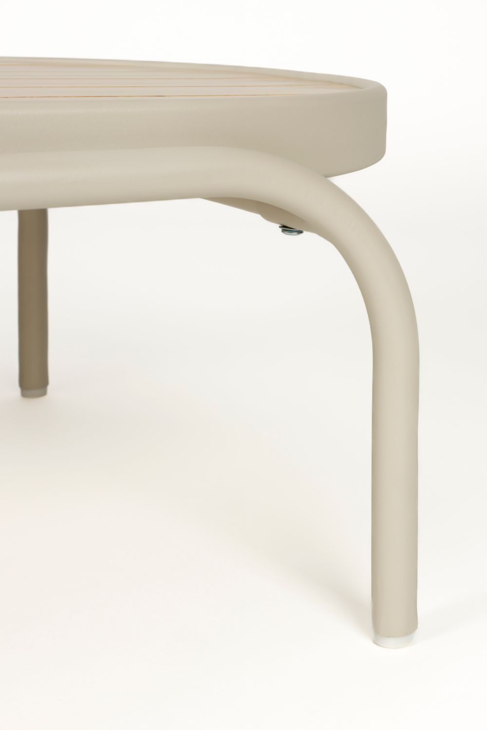 Table basse en aluminium beige