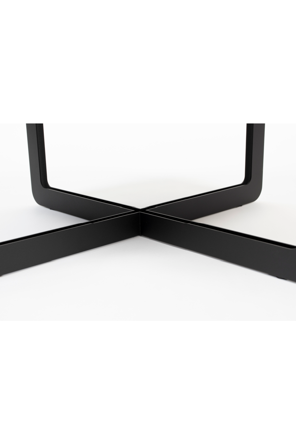 Table basse à piètement croisé