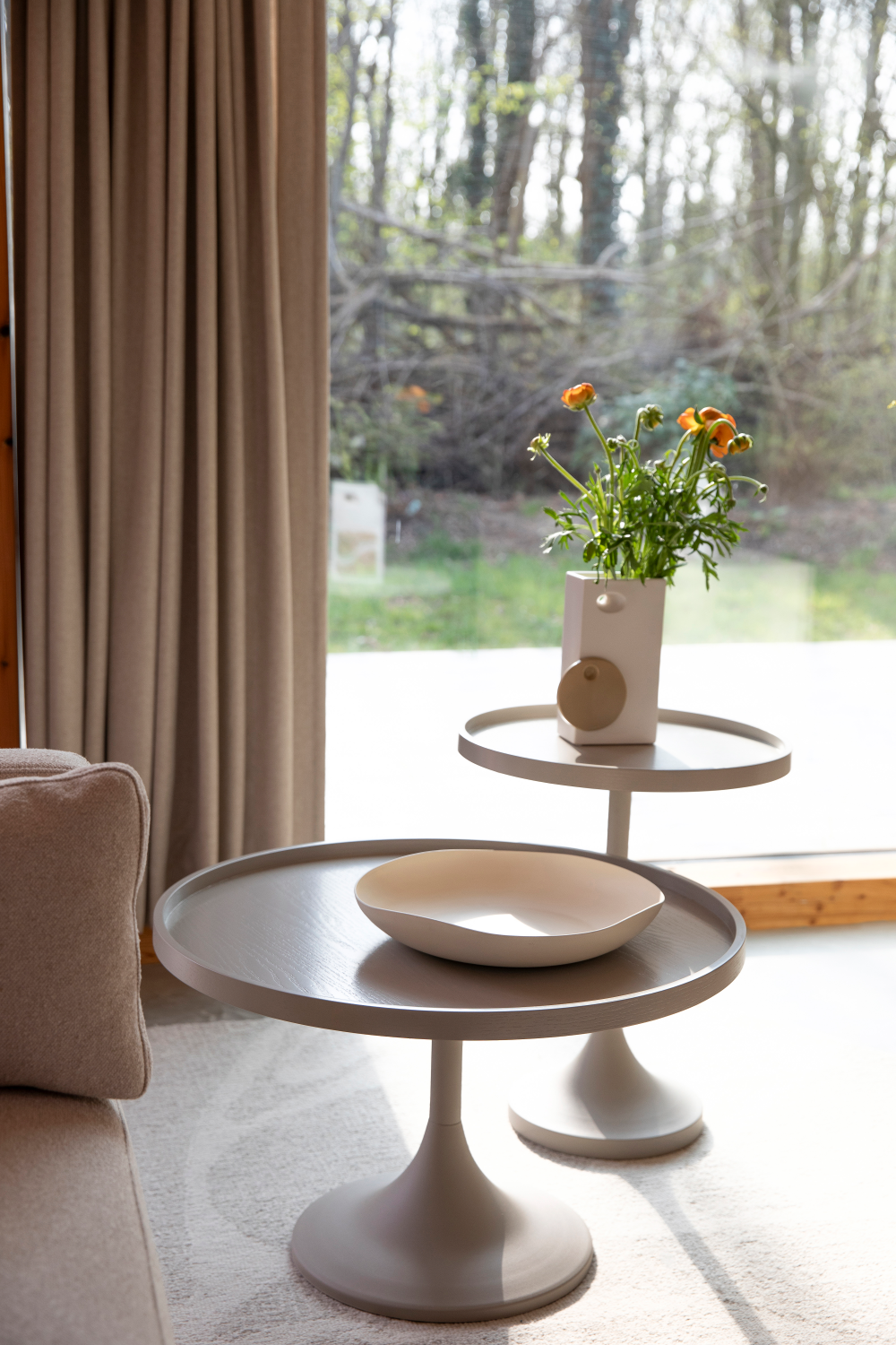 Table basse ronde sur pied central