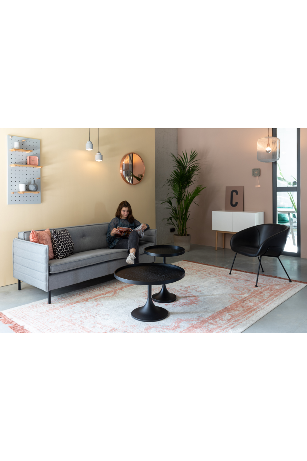 Table basse ronde noire