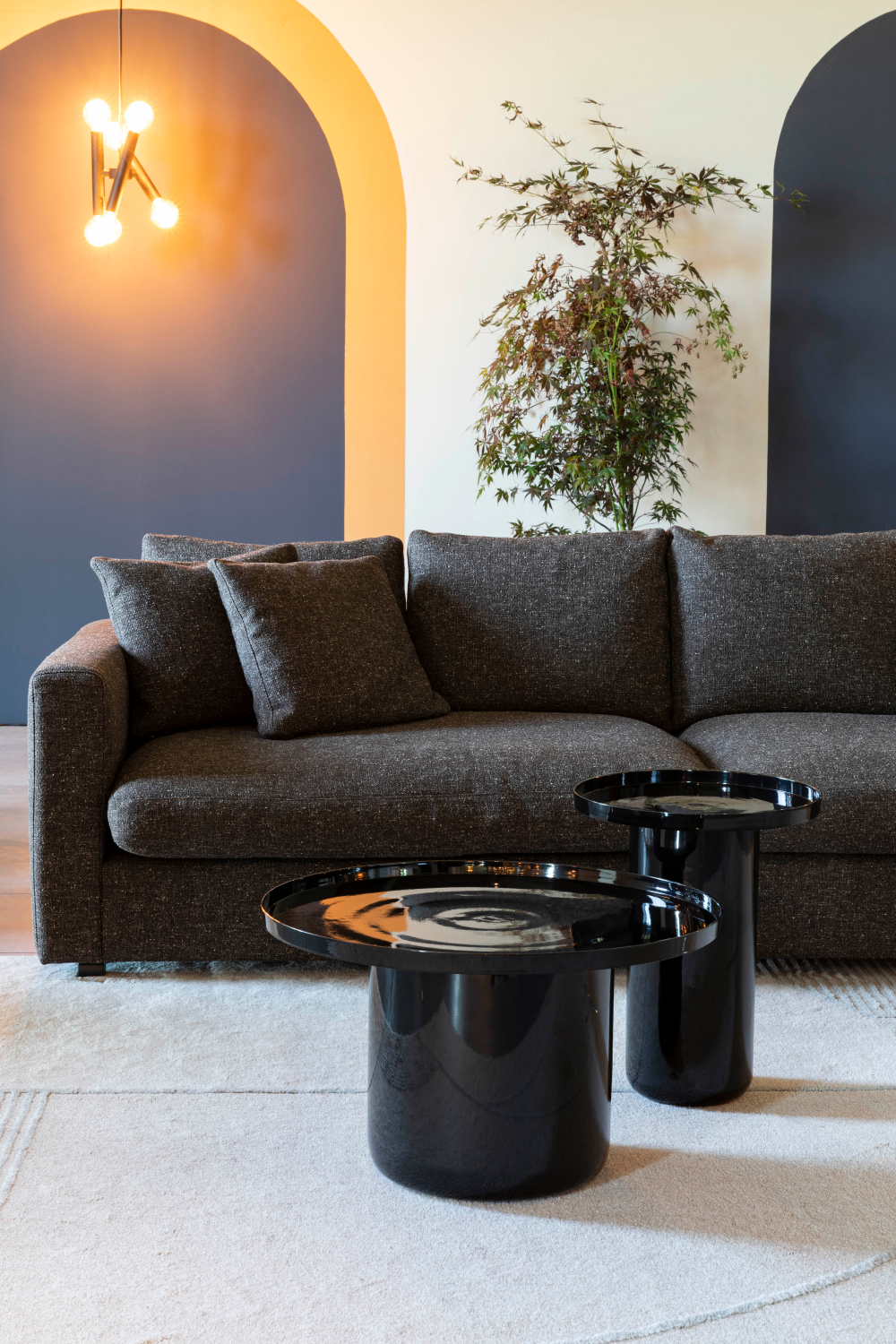 Table basse ronde noire
